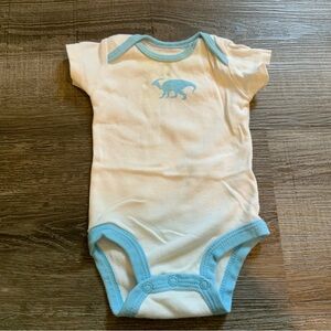⭐️5 for $15 Carter’s Blue Dinosaur Short Sleeve Onesie